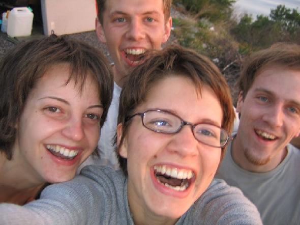 Bildname: Cid, Säräh, Dänu, Geri (l,v,h,r).jpg 
 Breite: 800 Pixel 
 H�he: 600 Pixel 
 Gr�sse: 89 kB 