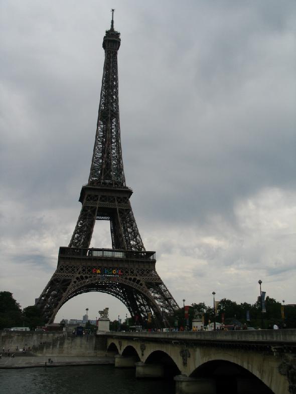 Bildname: isch äuä ä Radiosänder.jpg 
 Breite: 768 Pixel 
 H�he: 1024 Pixel 
 Gr�sse: 277 kB 